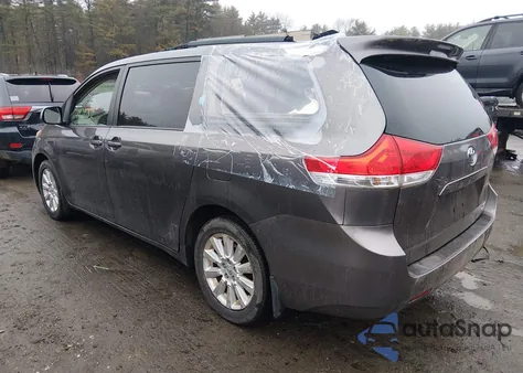 2011 Toyota Sienna Le from USA, damaged, VIN 5TDJK3DCXBS010829